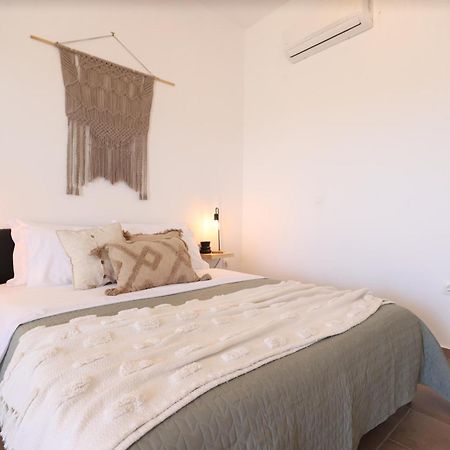 Enne Studios For Views & Tranquility Ftelia  Zimmer foto